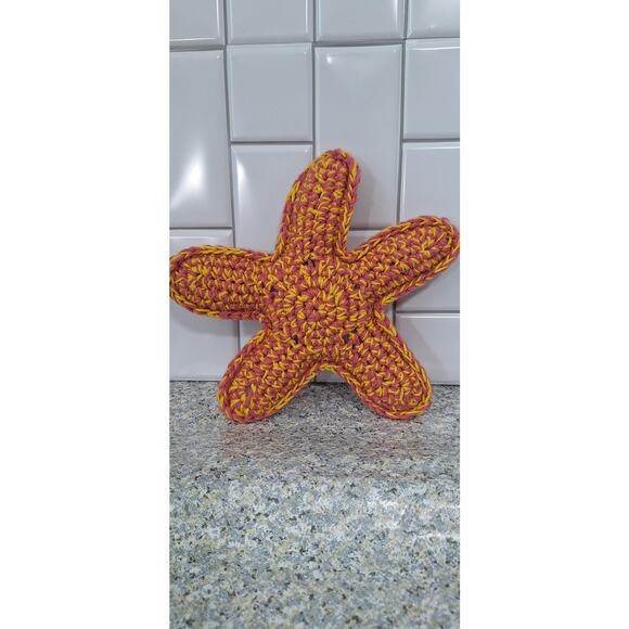 Handmade crochet starfish - Picture 2 of 2